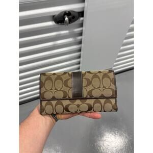 Authentic COACH Brown Leather Trifold Clutch Wallet Card Organizer Coach C Logo